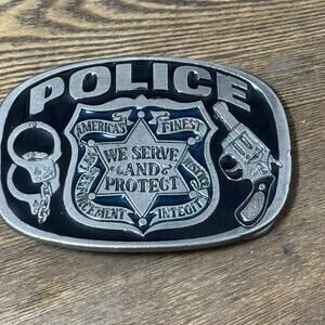 Metal Police Belt Buckle Bakery 1988 #1654 Serve & Protect Law Enforcement Badge